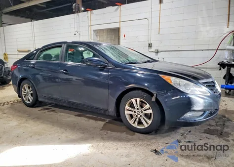 2013 Hyundai Sonata Gls z USA, uszkodzony, nr VIN 5NPEB4AC2DH684557